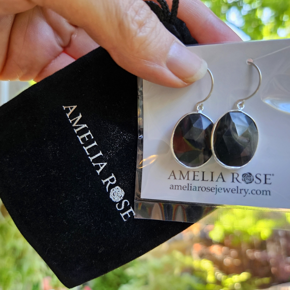 Amelia Rose "Cabo Gem" oval earrings 🖤 Steling silver & Black faceted stone